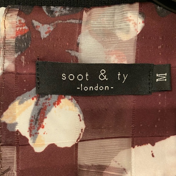 **LIKE NEW** Soot & Ty London. Bomber Jacket. Size M. - Picture 4 of 6